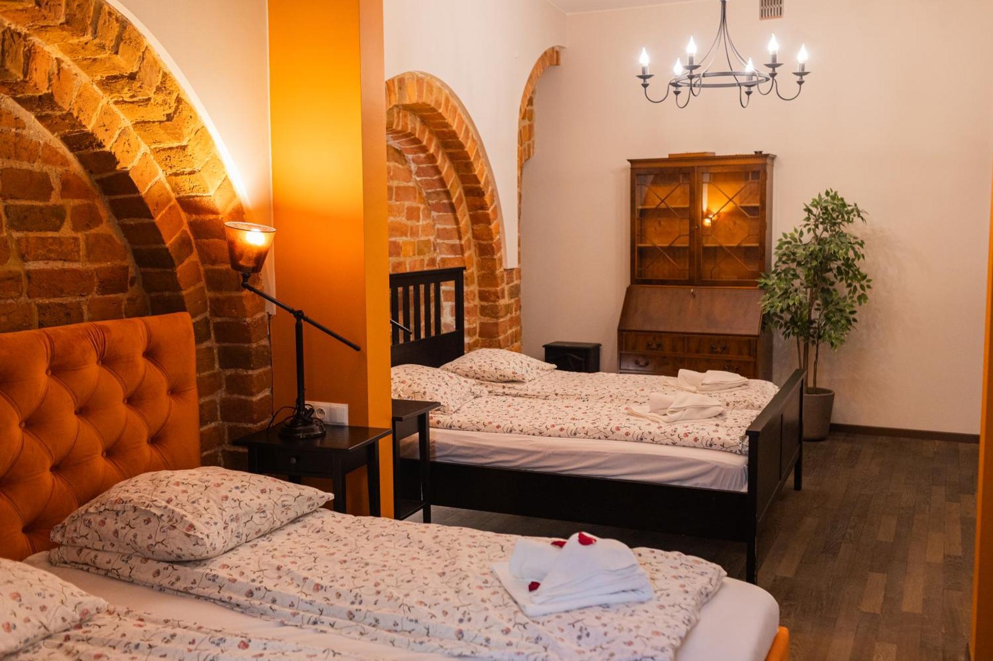 Lux Apartmenty - Old City Cracovia Esterno foto