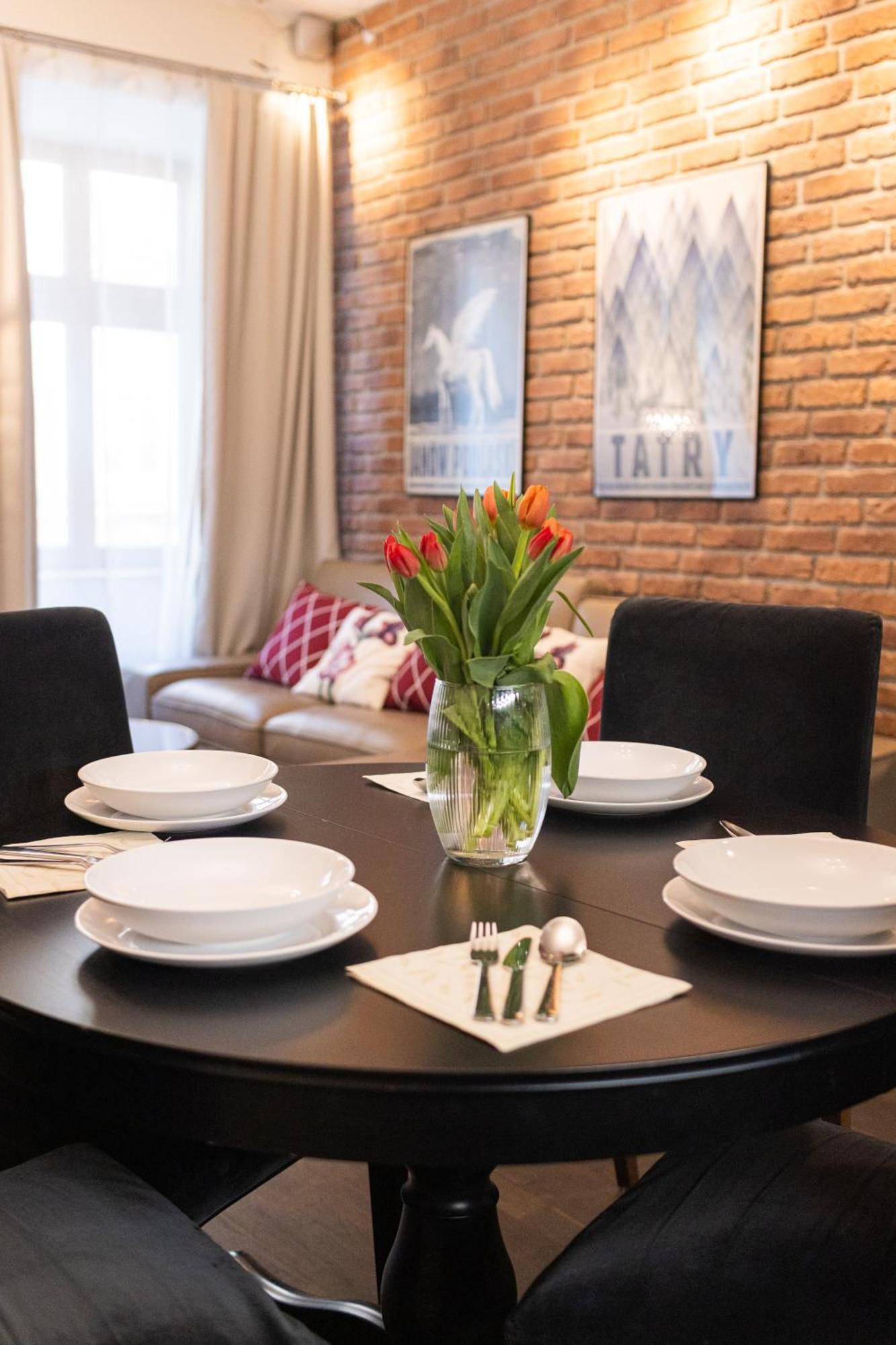 Lux Apartmenty - Old City Cracovia Esterno foto
